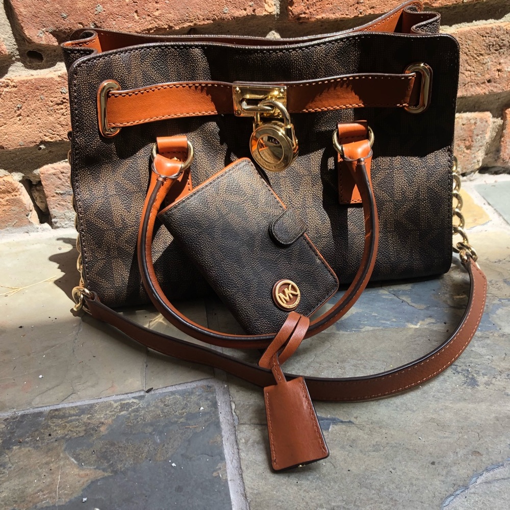 Michael kors purse and wallet
